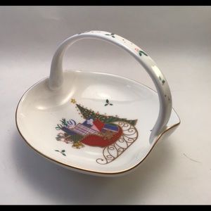 Mikasa Bone China Sleigh Basket Trinket Dish Xmas
